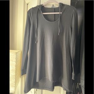 Cable and Gauge hi low shark cut tunic or dress black size M NWOT